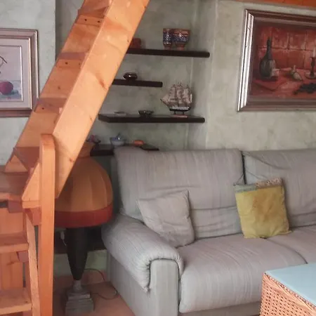 Caesar House Apartment